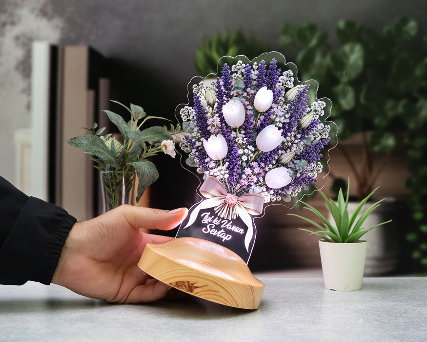 Mor Lavanta ve Beyaz Lale Çiçek Buketi Lambası, Işıklı Anneye Öğretmene Hediye, Kişiye Özel İsimli Doğum Günü Hediyesi