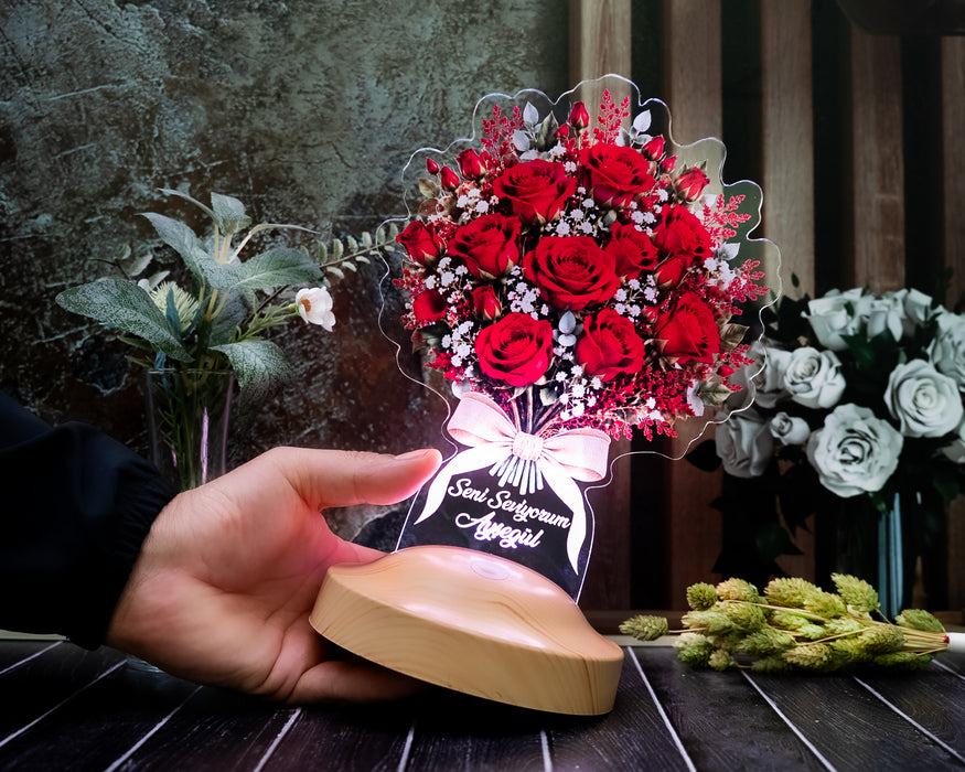Kırmızı Güller Aşk Buketi LED Lamba – Kişiye Özel Kadına, Eşe ve Sevgiliye Romantik Hediye, Işıklı Solmayan Gül Çiçek Buketi