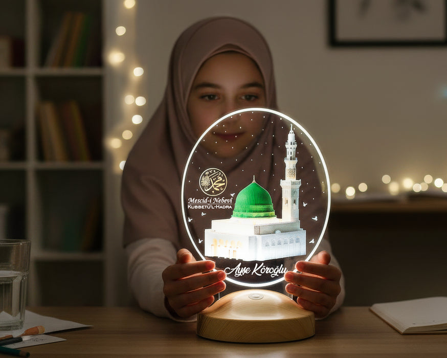 Kutlu Doğum Haftası, Umre ve Hac Hediyesi Mescid-i Nebevî Yeşil Kubbe LED Lamba – Kubbetül Hadra ve Hz. Muhammed’in Kabri Temalı Manevi Hediye