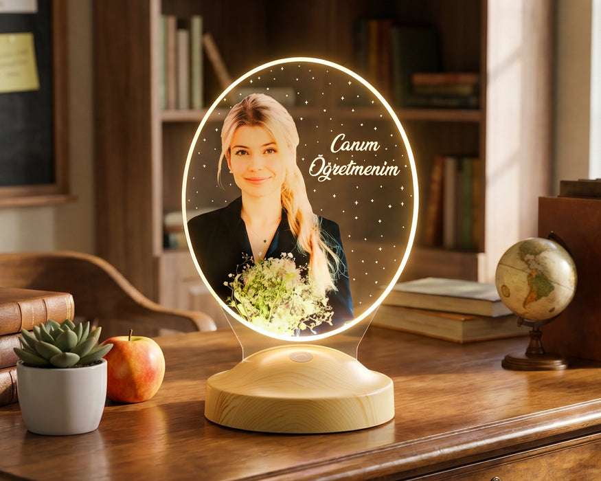 Kişiye Özel Öğretmen Fotoğraflı Oval LED Lamba / Öğretmenler Günü Hediyesi Resimli Hediye lamba