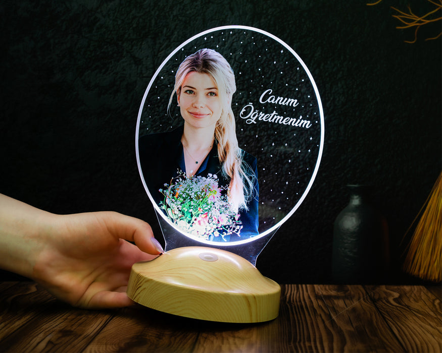 Kişiye Özel Öğretmen Fotoğraflı Oval LED Lamba / Öğretmenler Günü Hediyesi Resimli Hediye lamba