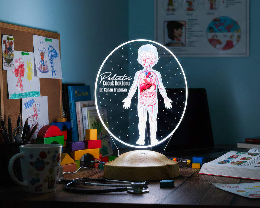 Pediatri Doktoruna Hediye – Kişiye Özel Çocuk Sağlığı Uzmanı LED Lamba – Çocuk Doktoru Hediyesi